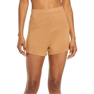 SKIMS Sleep Shorts
Color: Camel